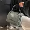 Зеленый