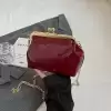 Красный