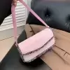 Розовый