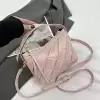 Розовый