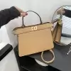 Светло-коричневый