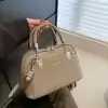 Светло-коричневый