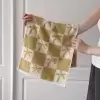 Желтый