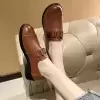 Коричневый