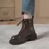 Коричневый