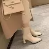 Бежевый