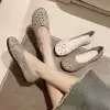 Бежевый