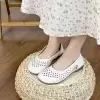 Бежевый