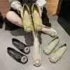 Бежевый