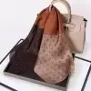 Коричневый