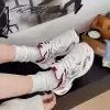 Красный