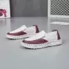 Бордовый