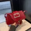Красный