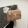 Светло-коричневый