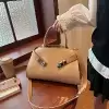 Светло-коричневый