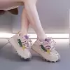 Розовый