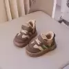 Коричневый