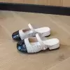 Бежевый