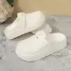 Бежевый