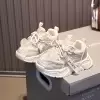 Бежевый