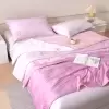 Розовый