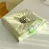 Зеленый