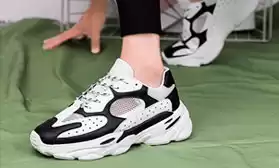 Скидки на спортивную обувь: успейте заказать!