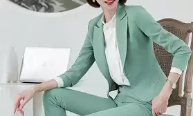 Костюмы оптом: на все случаи жизни