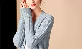 Кардиганы, жилеты и пончо: майский ассортимент