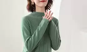 Актуальный ассортимент: кардиганы, водолазки и свитеры!