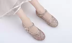 Время готовиться к праздникам: праздничная обувь для Вашего магазина!