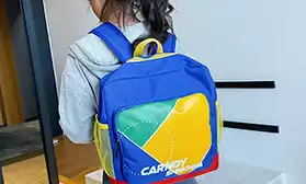 Скидка 10% на колоссальный ассортимент детских сумок!