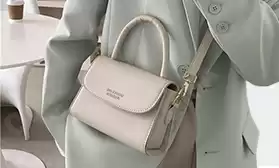 Время скидок на женские сумки!