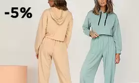 Скидки на костюмы: для дома, спорта, прогулок